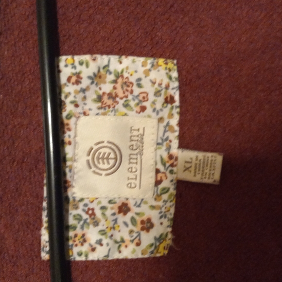 Red Element sweater - Picture 3 of 3